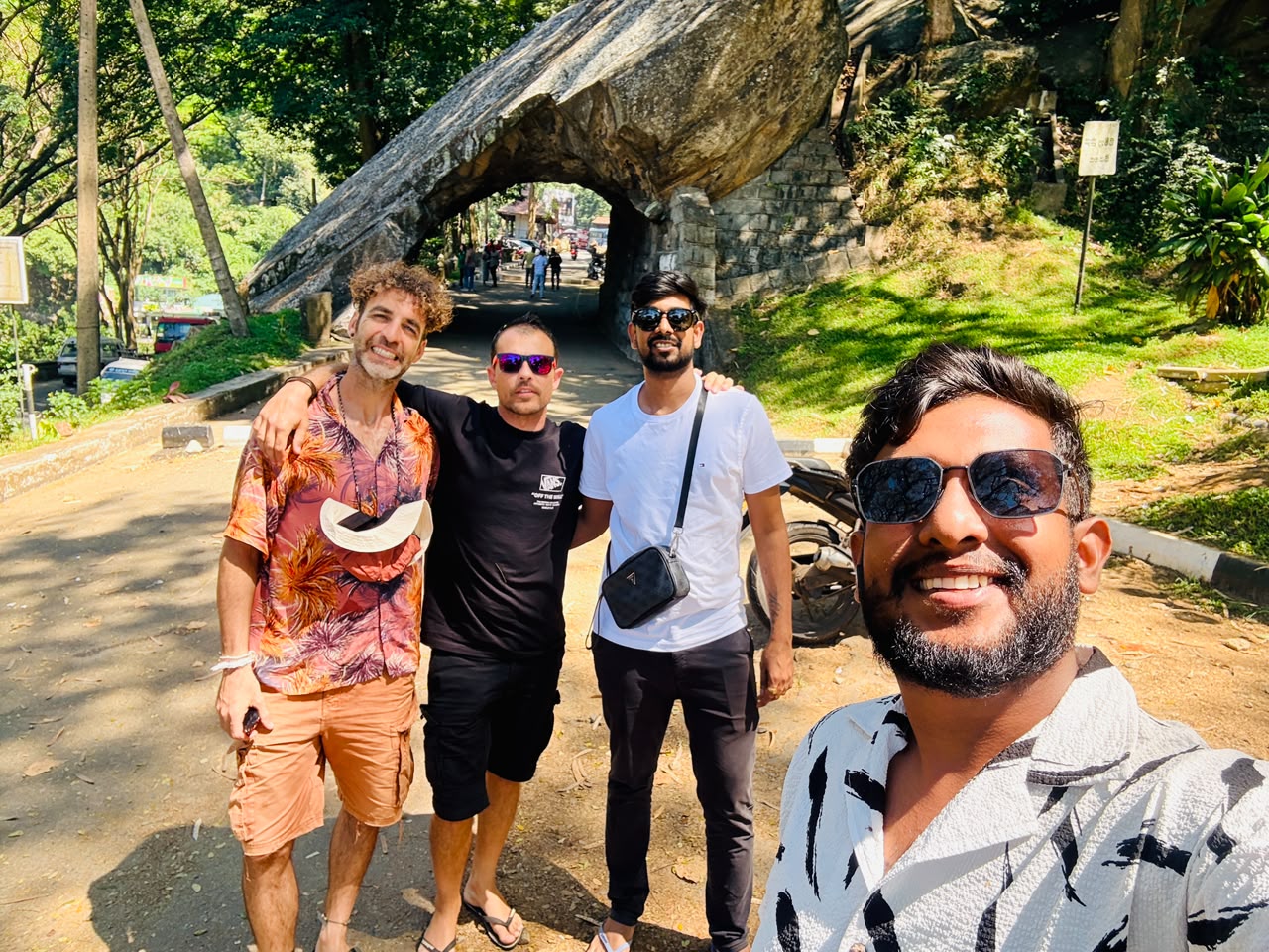Travellers visiting Kadugannawa during a Sri Lanka heritage tour